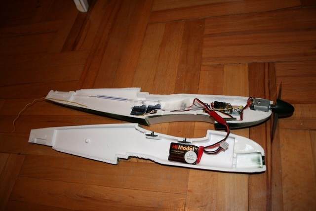 50cm Spitfire Serbest uçuş / RC dönüşümü